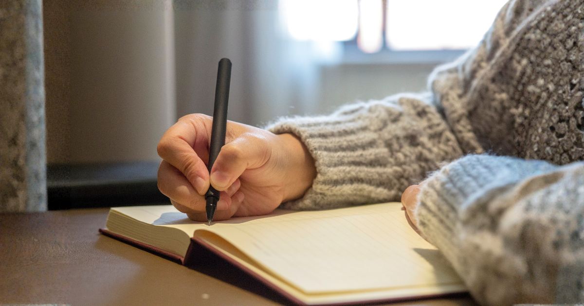 Practice Writing in Arabic One Letter at a Time